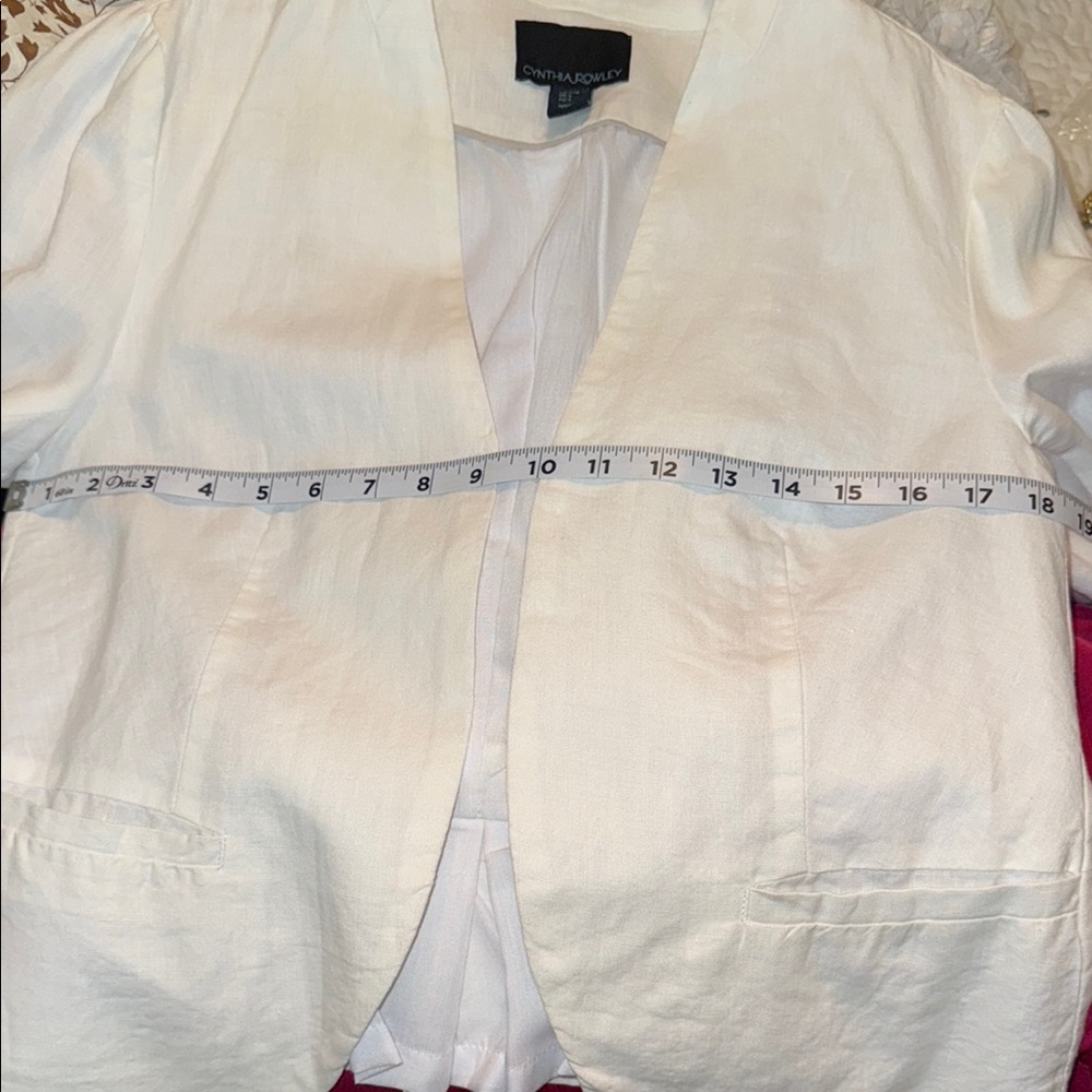 Cynthia Rowley White Blazer with Tailored Silhouette - Picture 7 of 7
